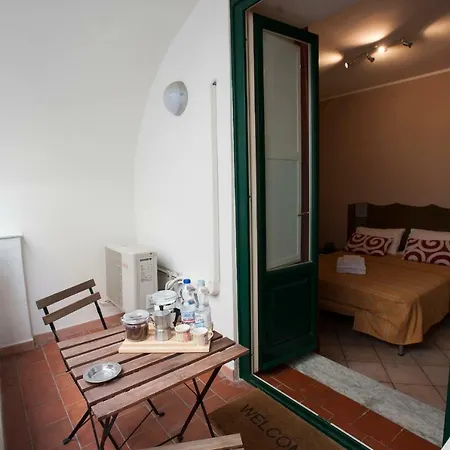 Bedroom 21 3*